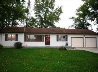 8025 SW 21st St, Topeka, KS 66615