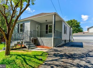 402 Beech St, Upper Chichester, PA 19061