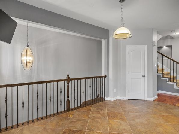 irving-texas-83998238 picture