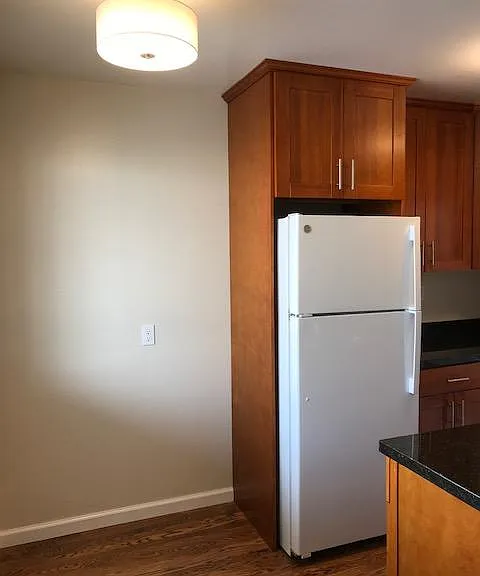 1296 Laurel St #6 — Photo 5