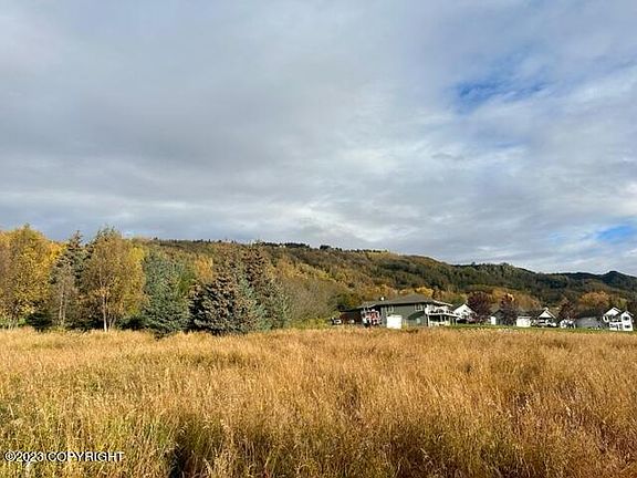 4th image of 59880 Winding Trails Ln