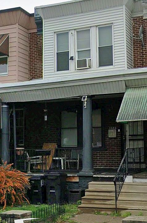 1st image of 1343 Dyre St