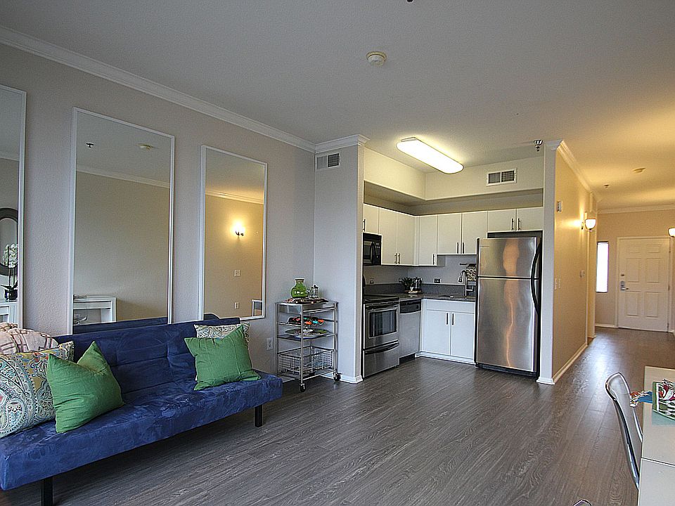1st image of 1643 6th Ave APT 518