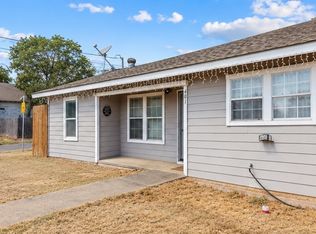 401 E Davis Ave, Alvarado, TX 76009