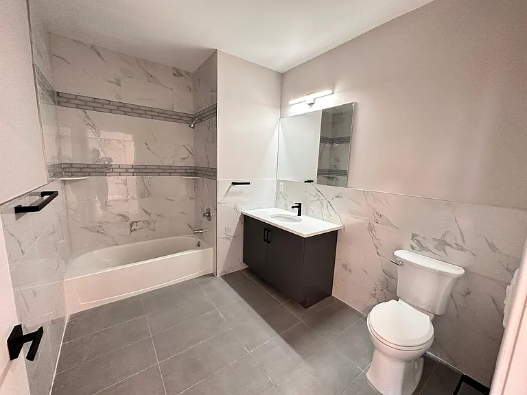 4607 Tonnelle Ave #206 — Photo 11
