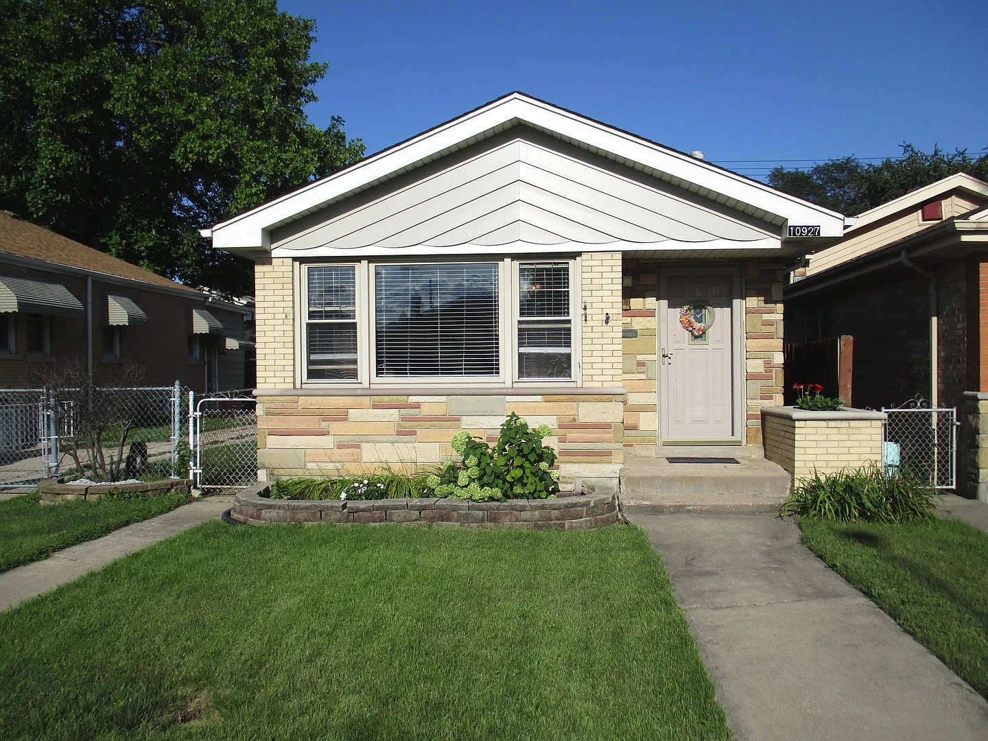 10923 S Kedzie Ave photo 1