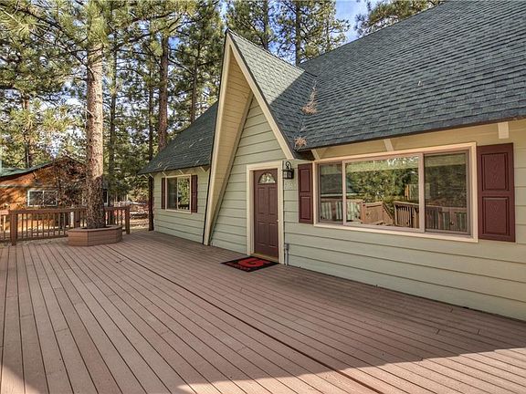 3rd image of 42685 Juniper Dr