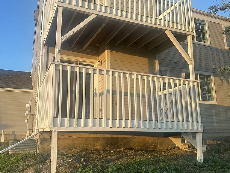 2141 Sunridge Cir — Photo 3