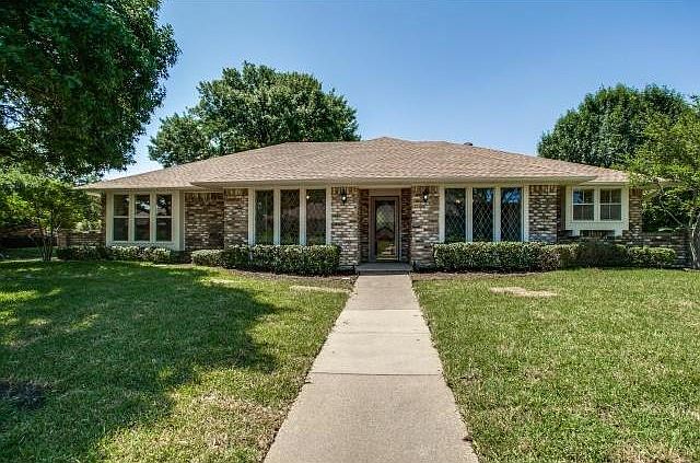 1st image of 1924 Westminster Dr