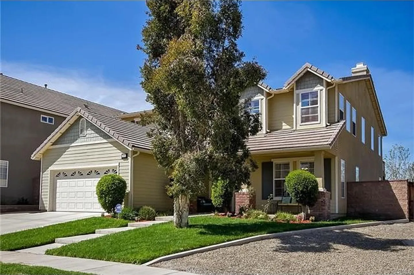 5 Bed 3 Full Bath Corona Pool House — Photo 4