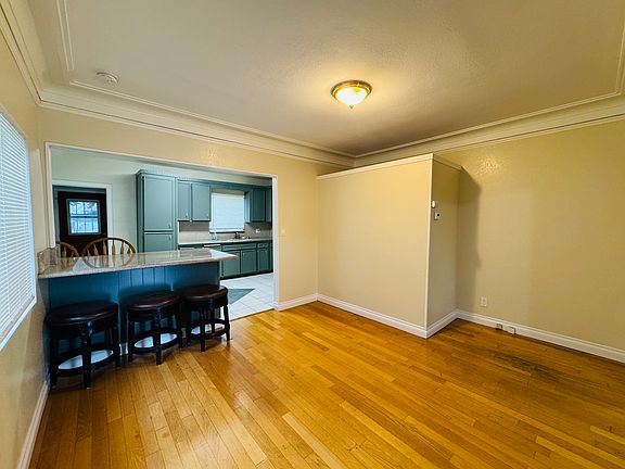 4th image of 133 W 66th St #1