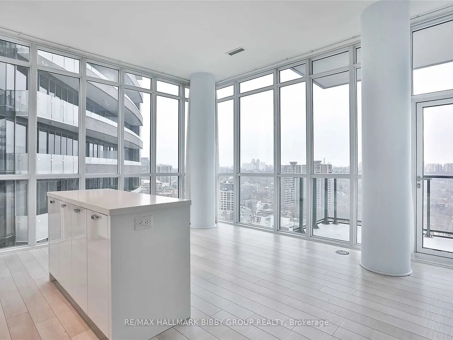 1 bed, $2,600 — Photo 3
