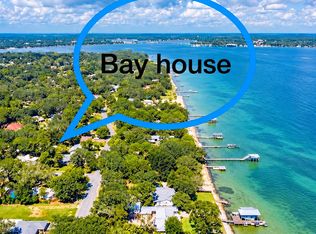 6 Bay Ct NE, Fort Walton Beach, FL 32548