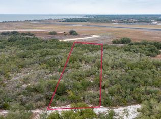 980 Airport Rd, Rockport, TX 78382