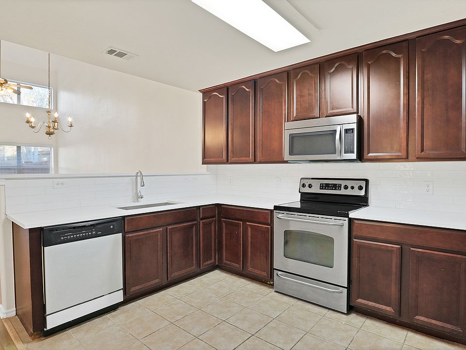 1st image of 9938 Wake Bridge Dr