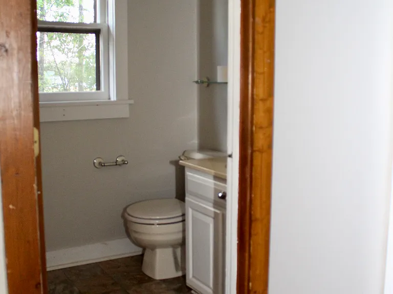 528 Mailman Rd — Photo 4