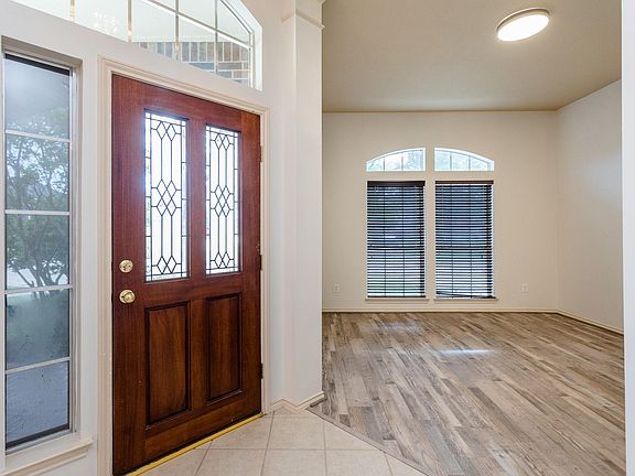 4th image of 4839 Taylor Lake Ct
