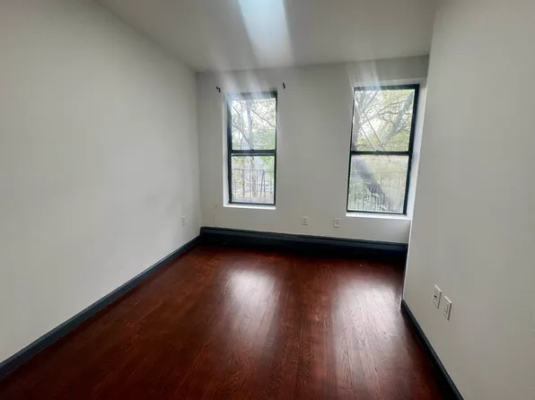 614 Lafayette Avenue image 7 of 13