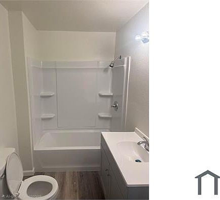 3rd image of 1911 W Cherry St