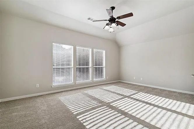 8648 Marion Dr — Photo 4