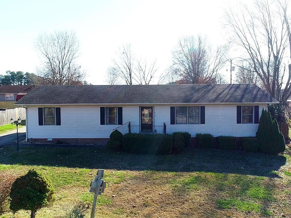 1st image of 410 Wilton Cir