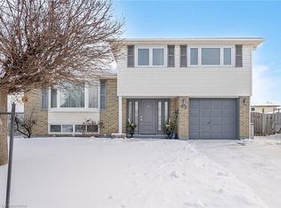 62 Joycelyn Cres, Halton Hills, ON L7G2S4
