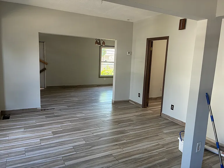 4815 Eichorn Ave — Photo 2