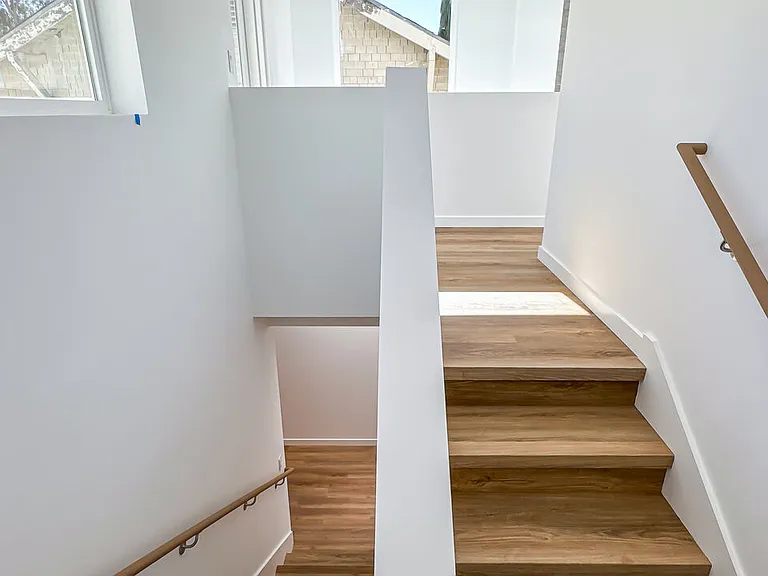 946 Lucile Ave — Photo 23