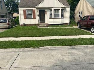 21751 Normandy Ave, Eastpointe, MI 48021