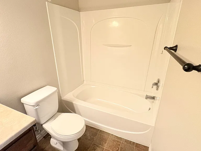 173 E Fiddlers Canyon Rd #1 — Photo 27