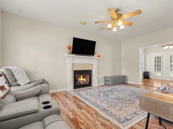 115 Spring Branch Dr, Four Oaks, NC 27524