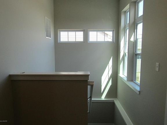 5th image of 344 Barrington Cir #39