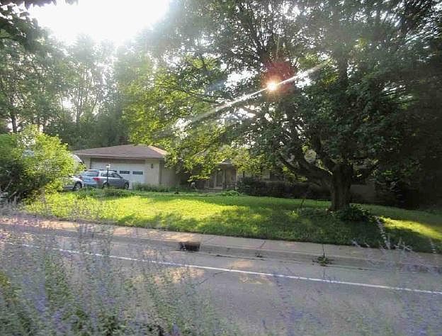 1st image of 521 Wing Park Blvd