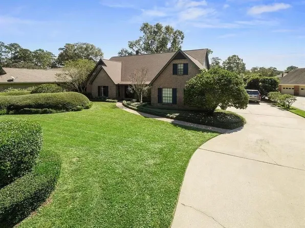 105 W Ruelle Dr, Mandeville, LA 70471