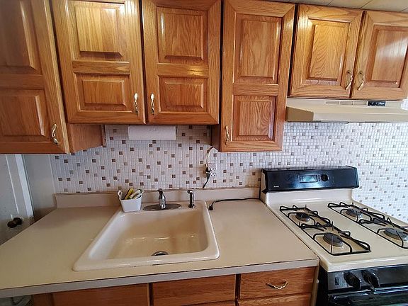 5th image of 7209 Horrocks St