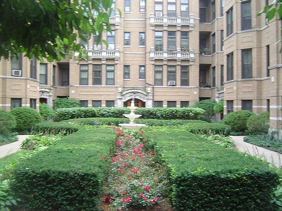 4th image of 1329 W Lunt Ave APT 3C