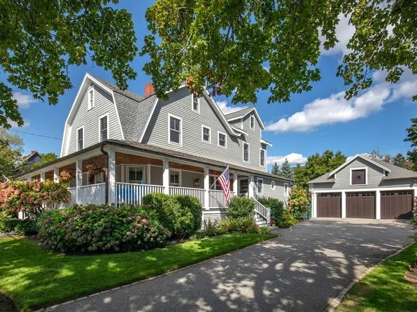 34 Rockaway Ave, Marblehead, MA 01945