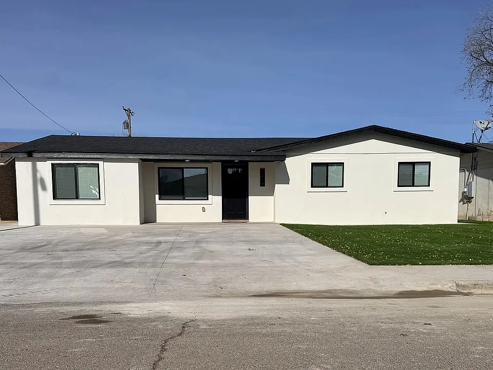 1814 W Clayton Ave