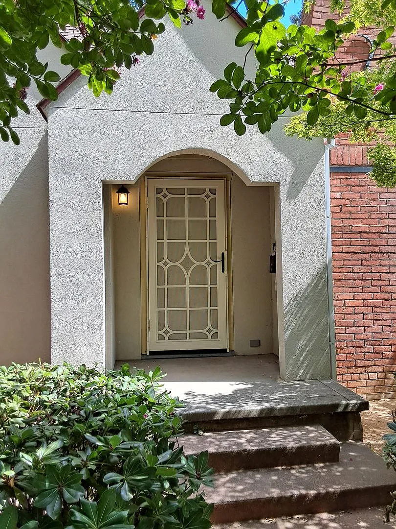 1160 Palm Avenue — Photo 1