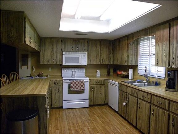 4th image of 1336 Costine Dr