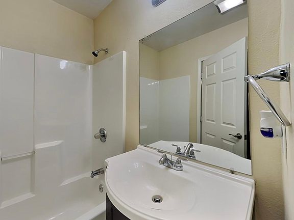 2nd image of 15020 Blackwood St