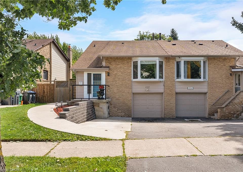 1st image of 2727 Bucklepost Cres