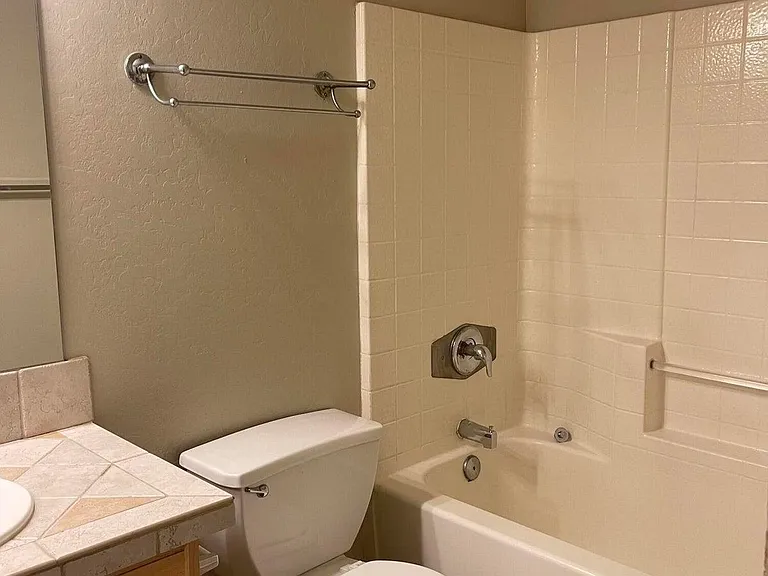 10509 E Olla Ave — Photo 16