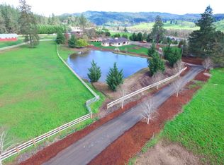 189 Rogers Rd, Roseburg, OR 97471