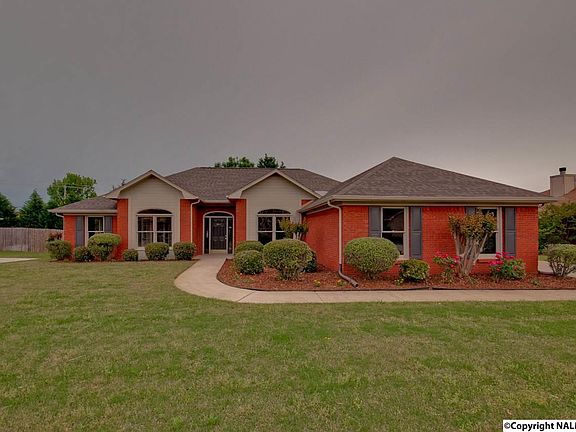 2nd image of 114 Antique Rose Dr