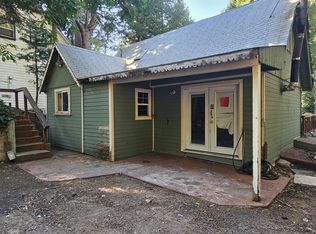 23796 Scenic Dr, Crestline, CA 92325