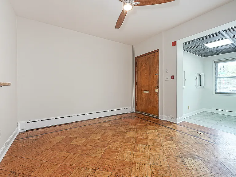 5001 Hazel Ave #1 — Photo 4