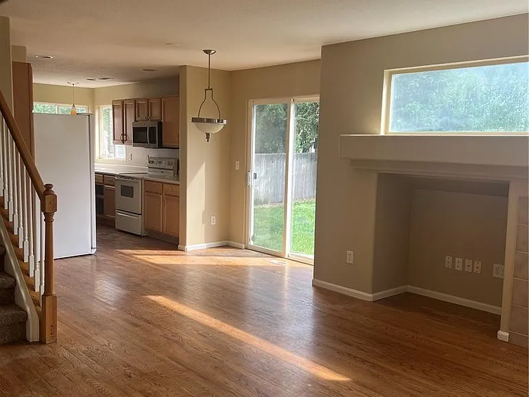 5353 Rhyolite Way — Photo 8