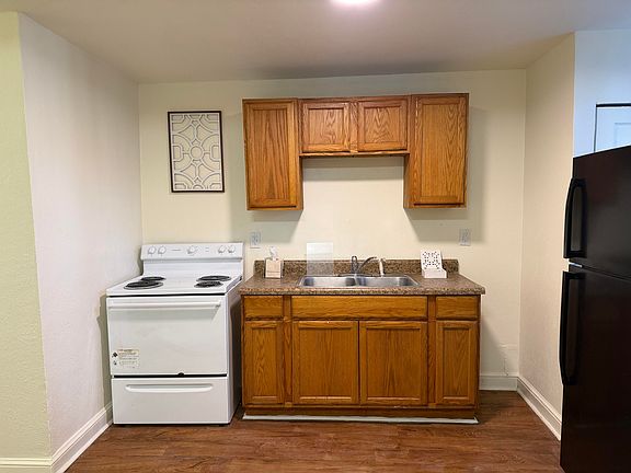 5th image of 1209 Chapman Ave SW APT B