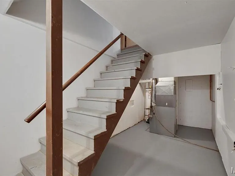 1218 Iron St — Photo 16